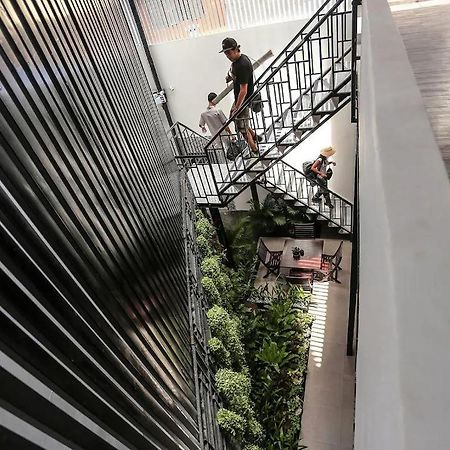 Hotel De Palace Phnom Penh Dış mekan fotoğraf