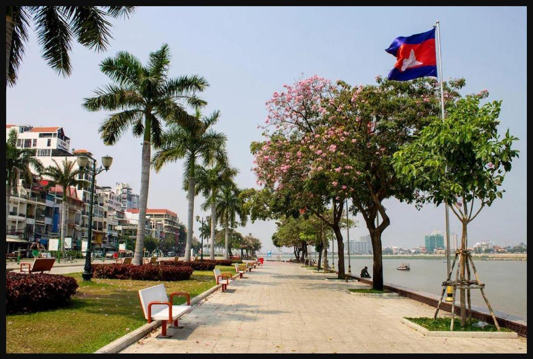Hotel De Palace Phnom Penh Dış mekan fotoğraf