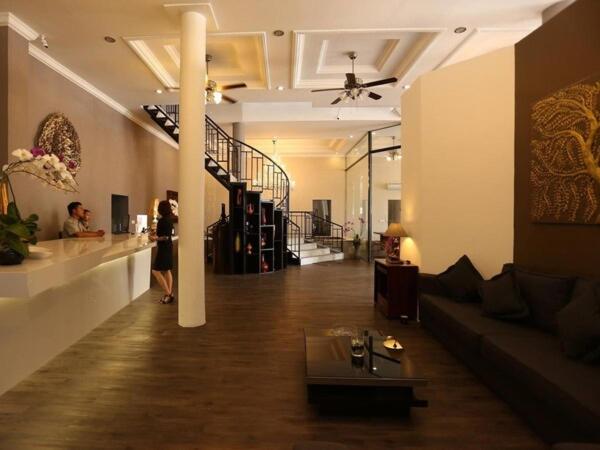Hotel De Palace Phnom Penh Dış mekan fotoğraf